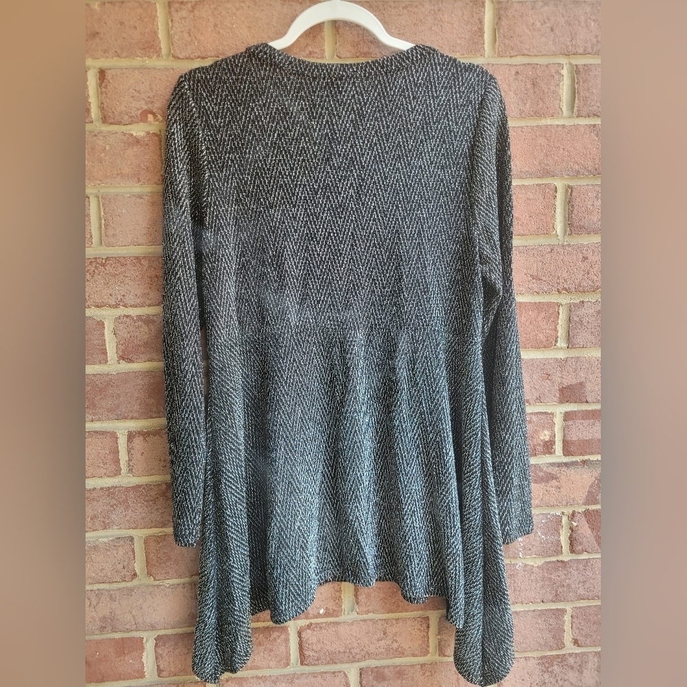 NWT Grace Elements Top Black w Silver Holiday Metallic Size L MSRP $68.00 - Picture 6 of 8